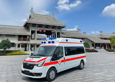 江铃福特V348新世代120救护车已到达云南丽江